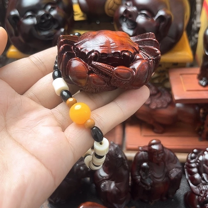 木紫檀红木雕刻螃蟹把件