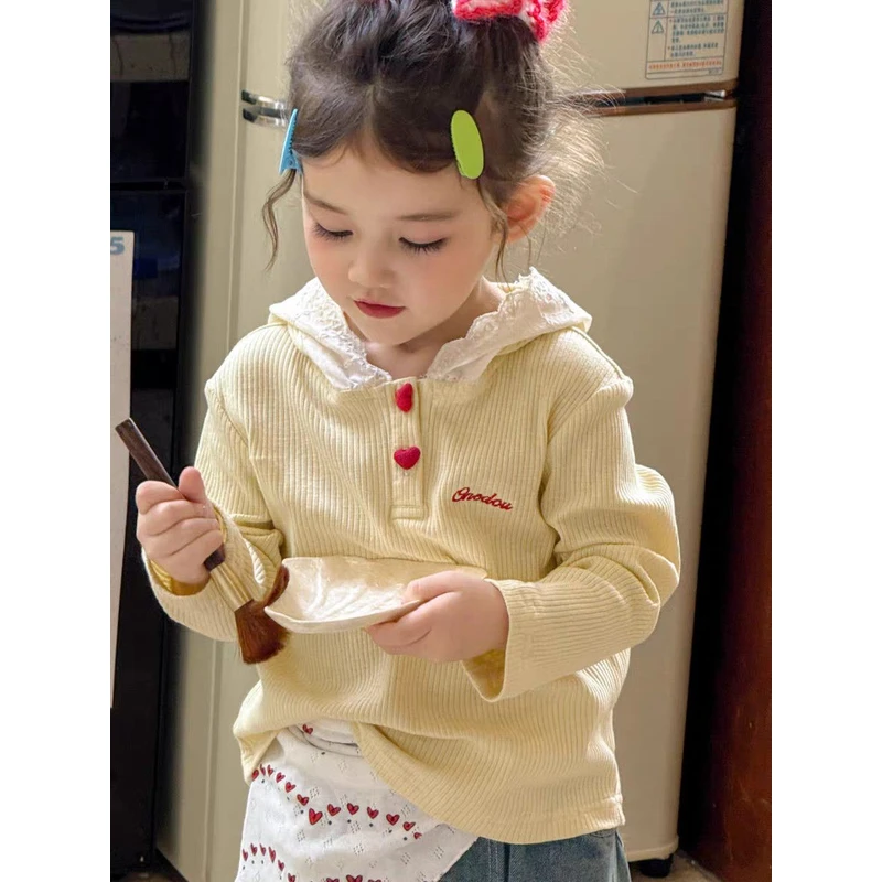 2025秋季童装新款女童小童韩版爱心扣花边连帽衫T恤洋气风打底衫