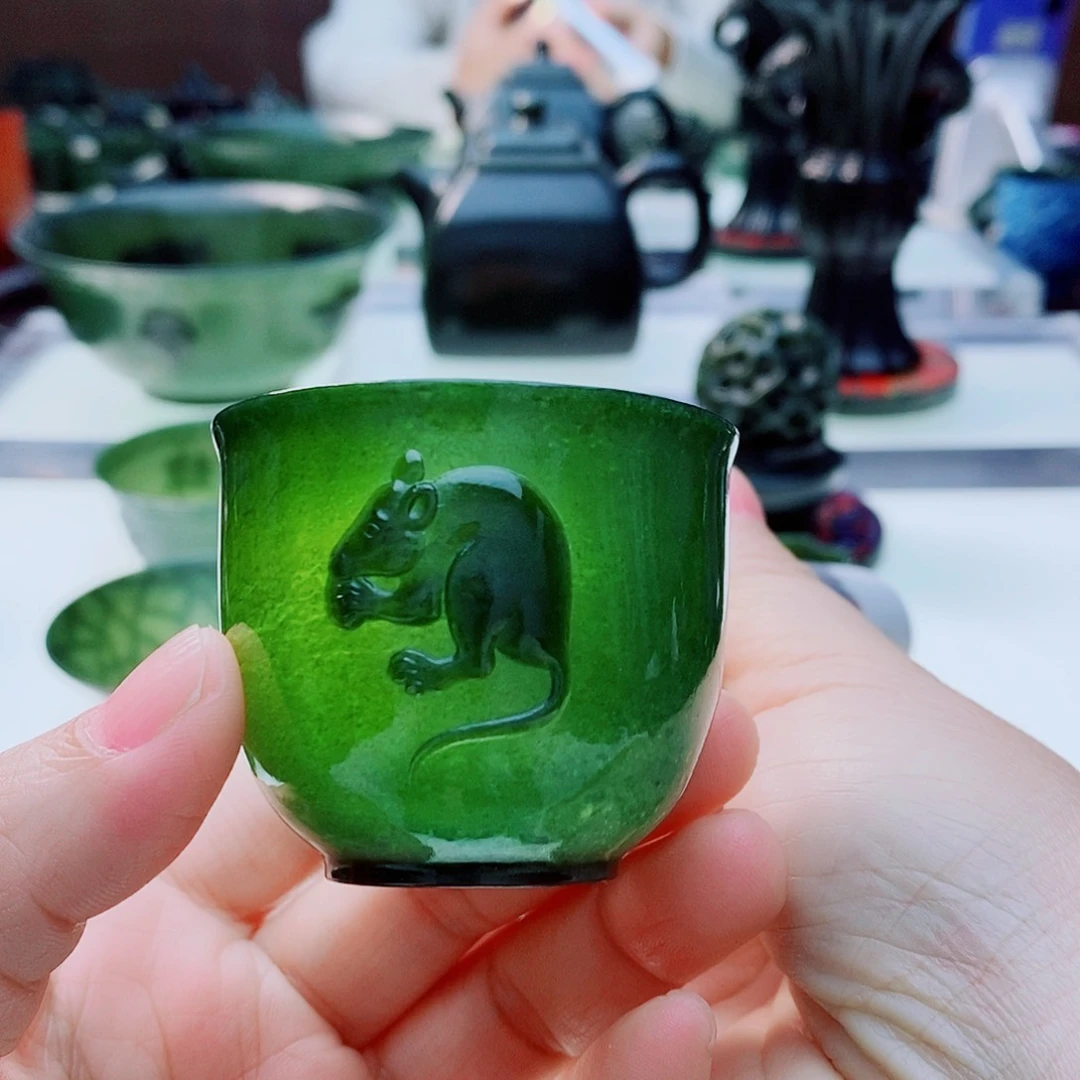 未镶嵌和田玉摆件