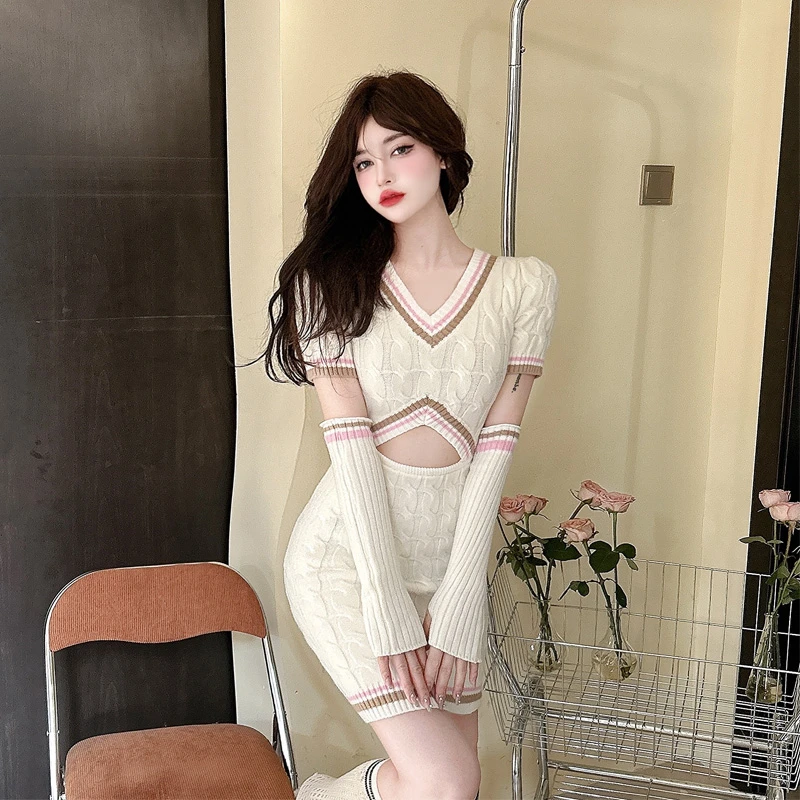 辣妹纯欲风性感分袖套V领针织裙法式复古收腰显瘦紧身包臀连衣裙