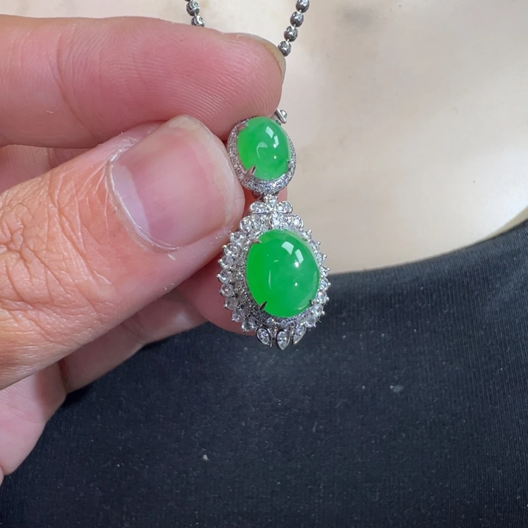 翡翠18K金镶嵌吊坠(不含链)