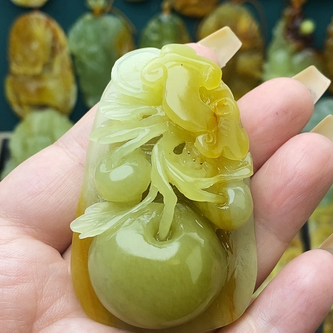 未镶嵌蛇纹石玉颈饰如意平安