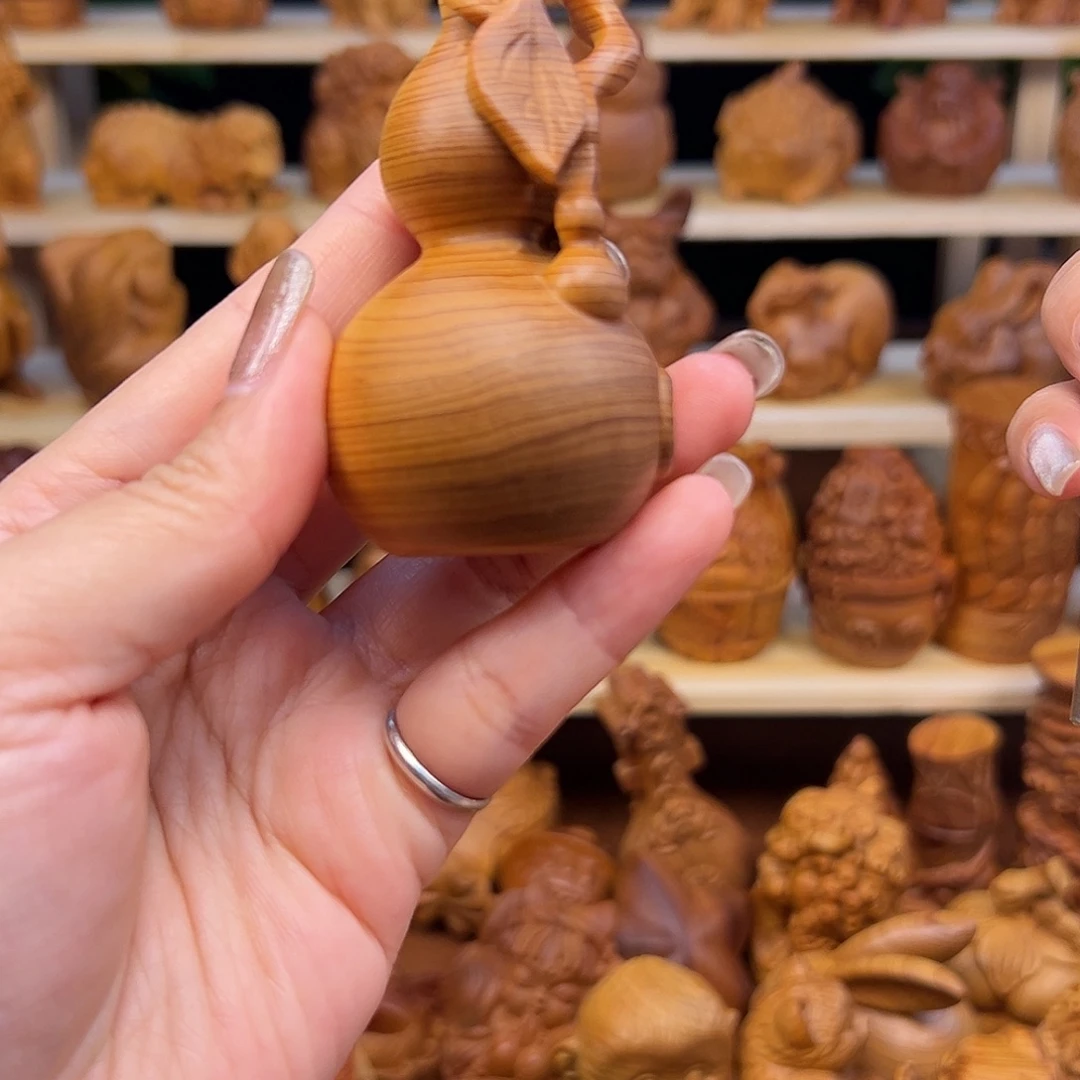 庞***超崖柏太行崖柏葫芦手把件