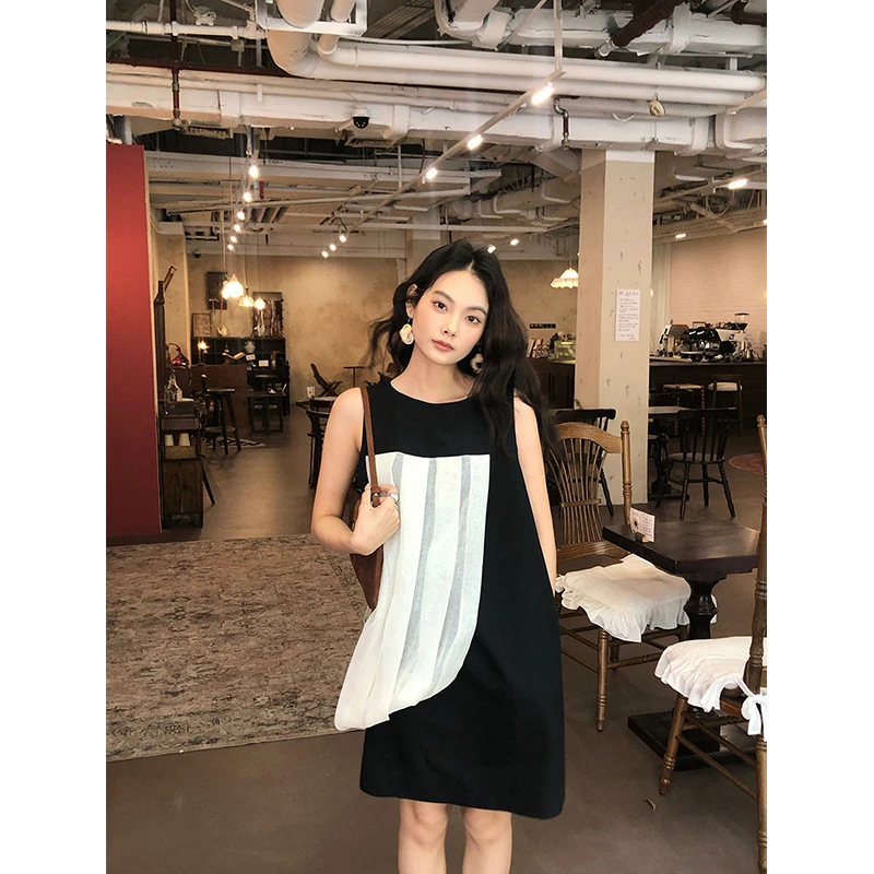 任小艺 4/11新品 仿麻手工扭结飘带拼接黑白撞色小黑裙短款连衣裙