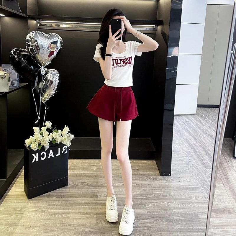 高级感品牌休闲运动套装女夏洋气显瘦宽松上衣高腰短裤薄款两件