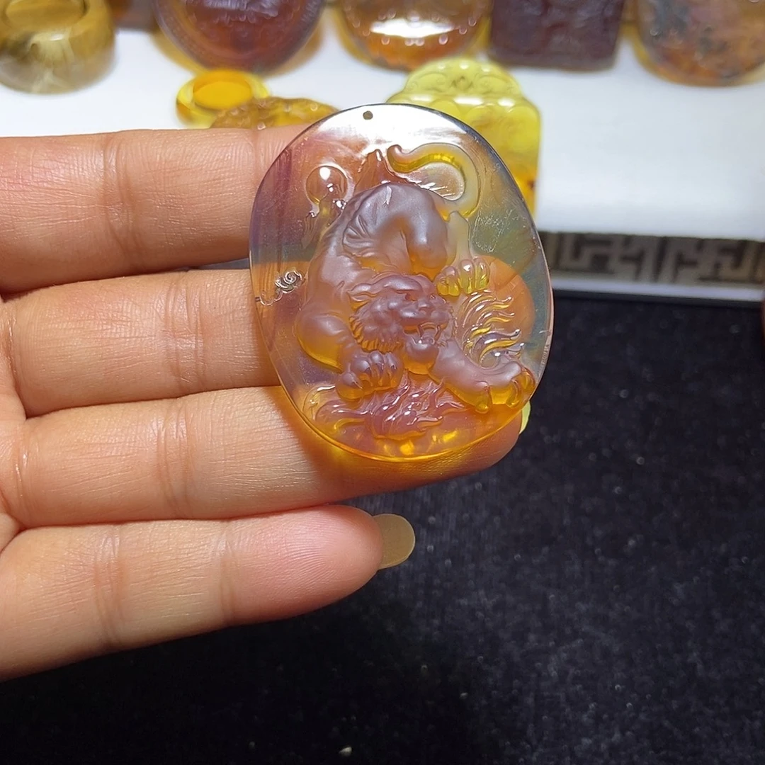 琥珀颈饰未镶嵌缅甸天然琥珀吊坠
