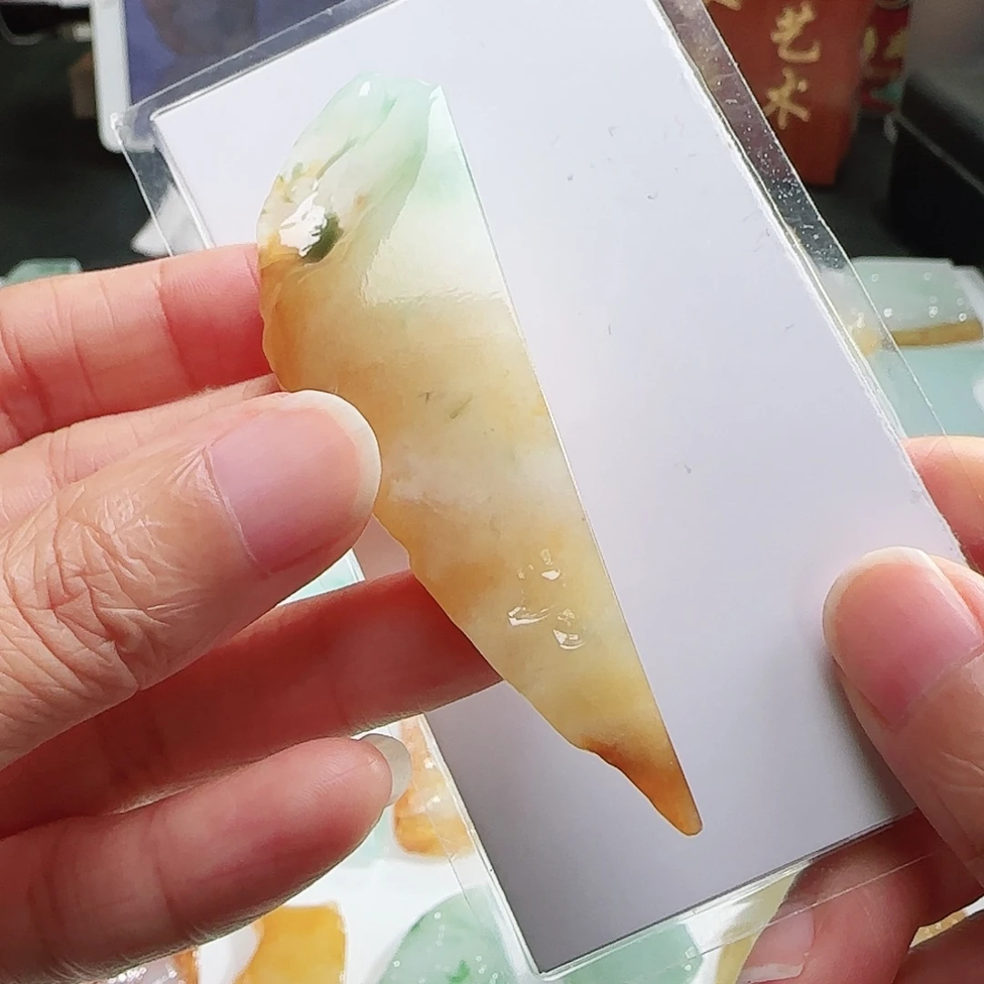 定制翡翠未镶嵌缅甸翡翠挂件