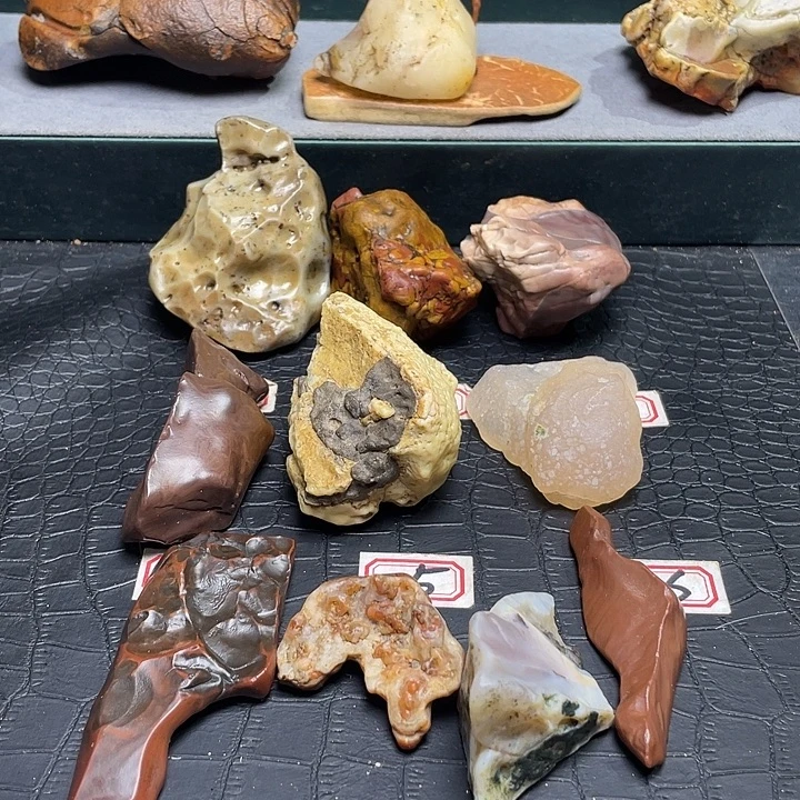 浪***主有机玻璃阿拉善戈壁石