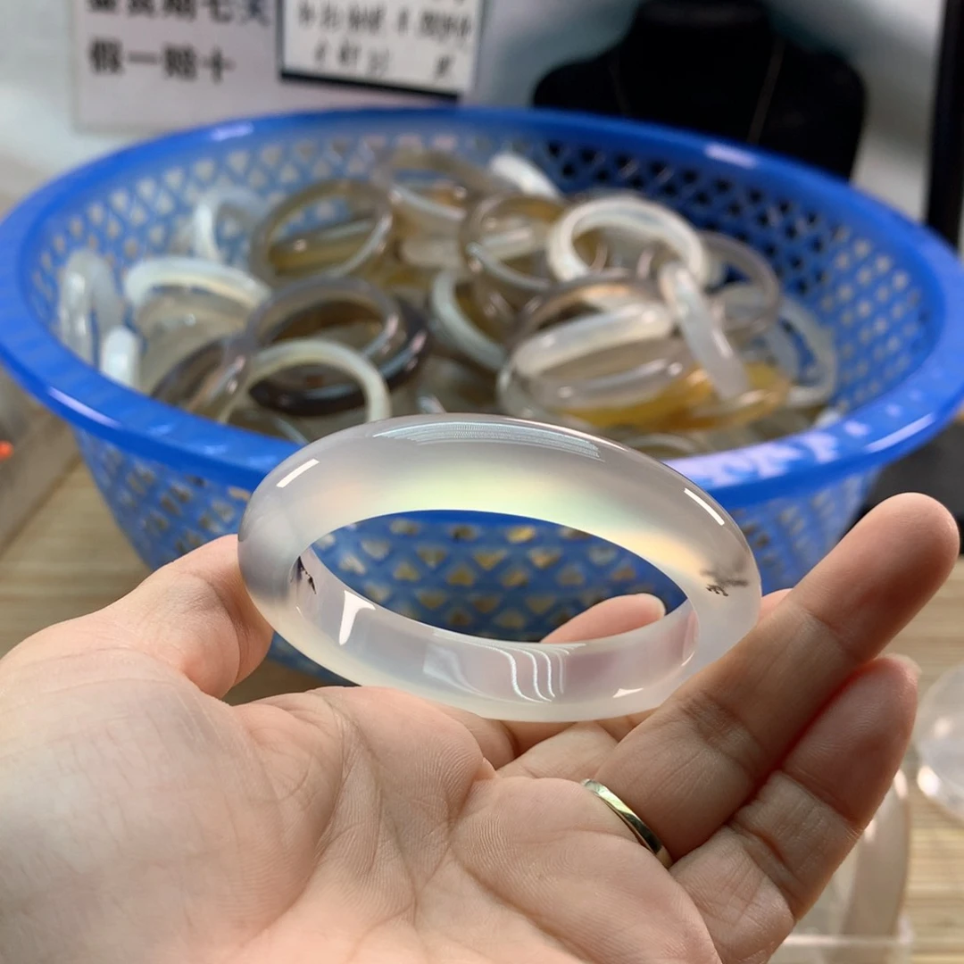 手镯玛瑙/玉髓未镶嵌