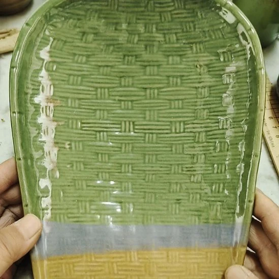 瓷片五厂，七厂各种摆件，瓷片，均有瑕疵！