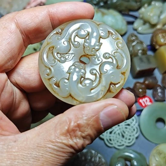 颈饰未镶嵌和田玉