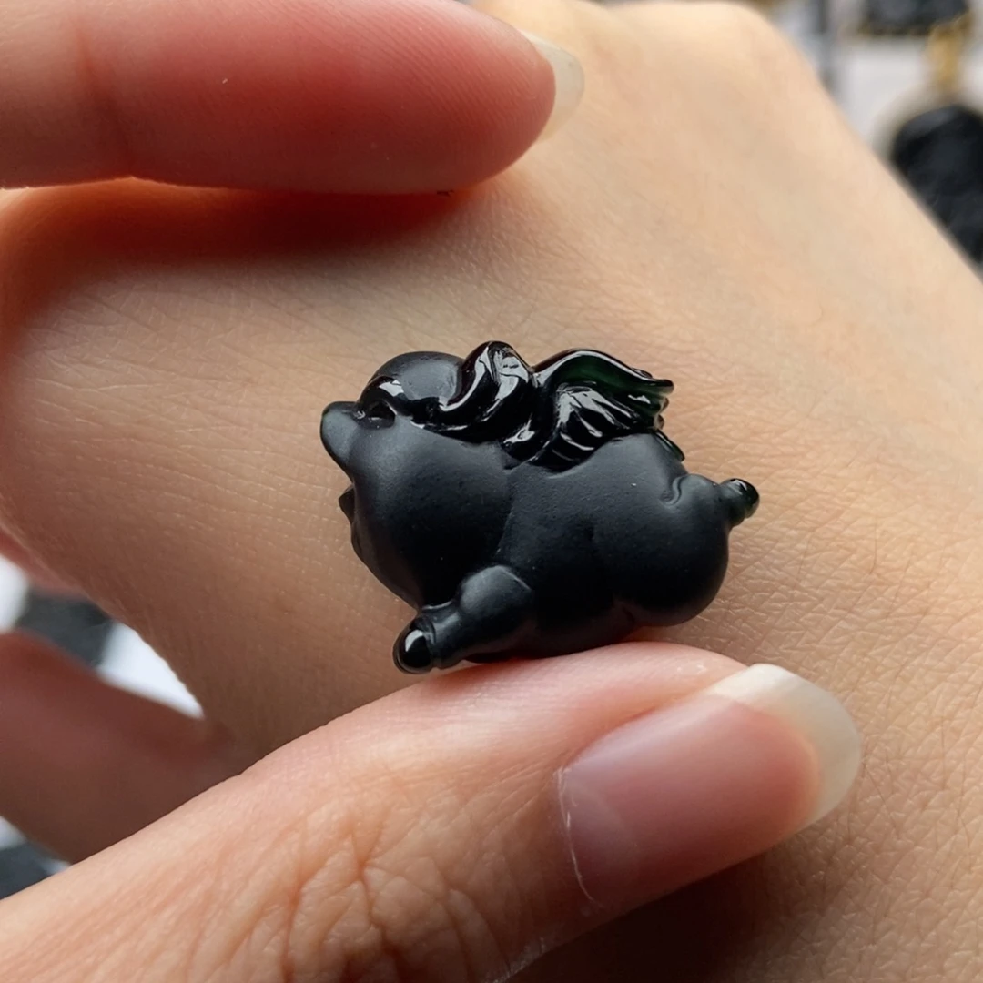 颈饰未镶嵌翡翠飞猪