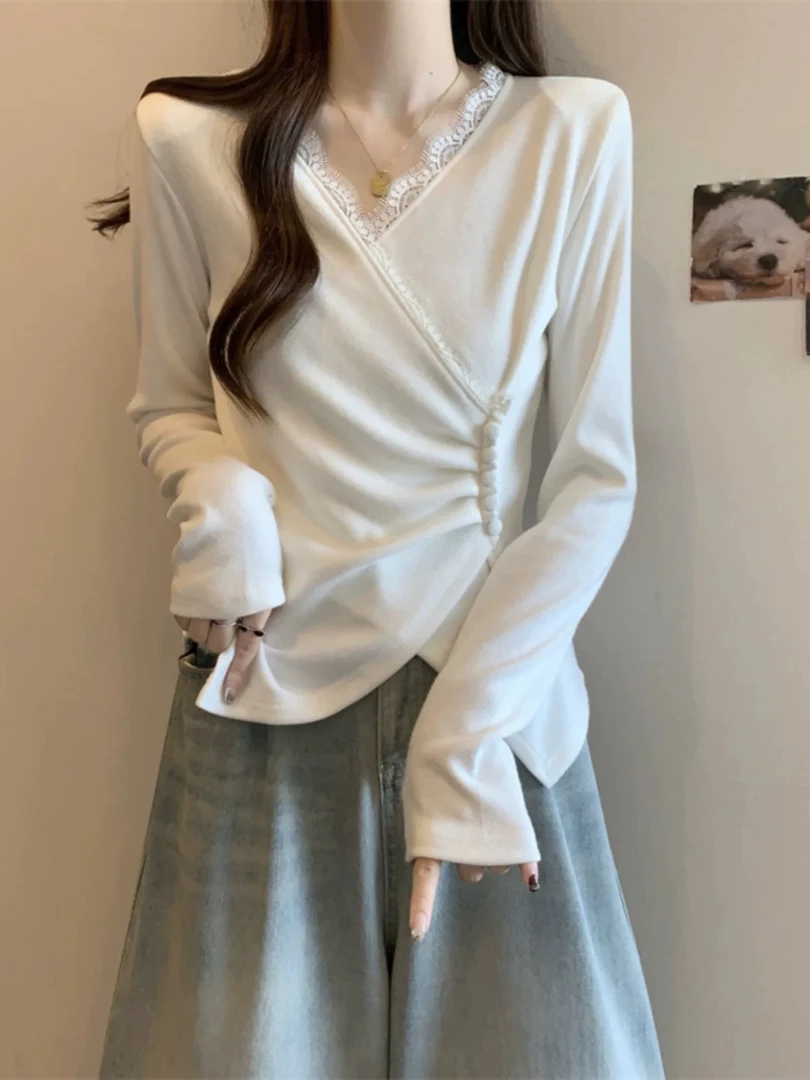 拼接V领T恤牛仔裙配套的上衣女秋季宽松小众短款打底衫白色