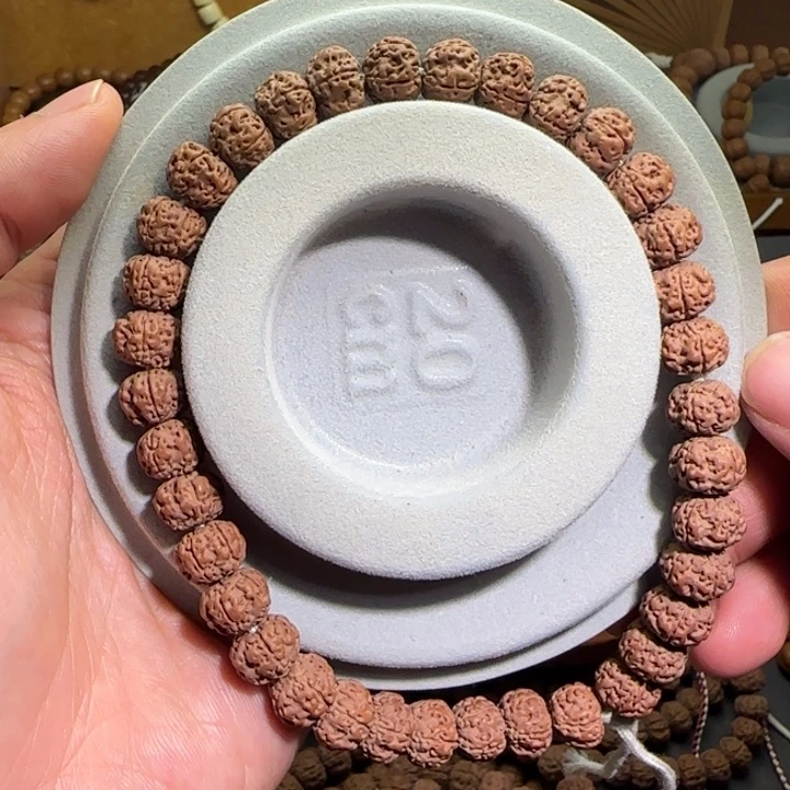 金刚菩提手串老树平细手持下水精挑去黄