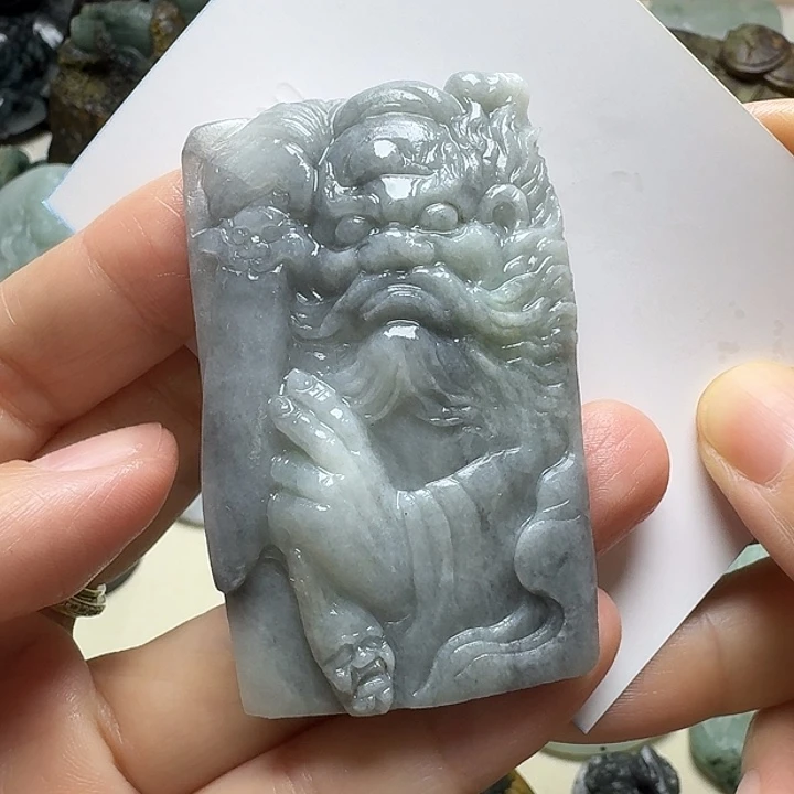 林***~定制翡翠未镶嵌毛货