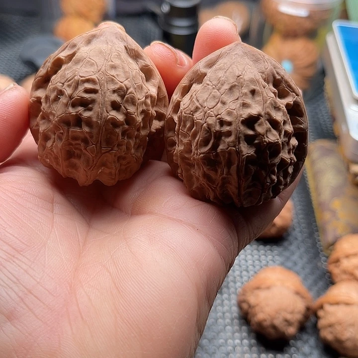 桃核把件穿山甲边42肚43