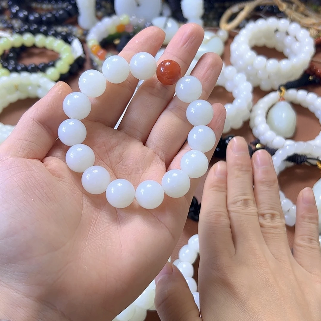 和田玉未镶嵌手串