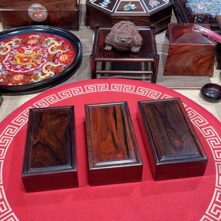 紫檀木类成套家具