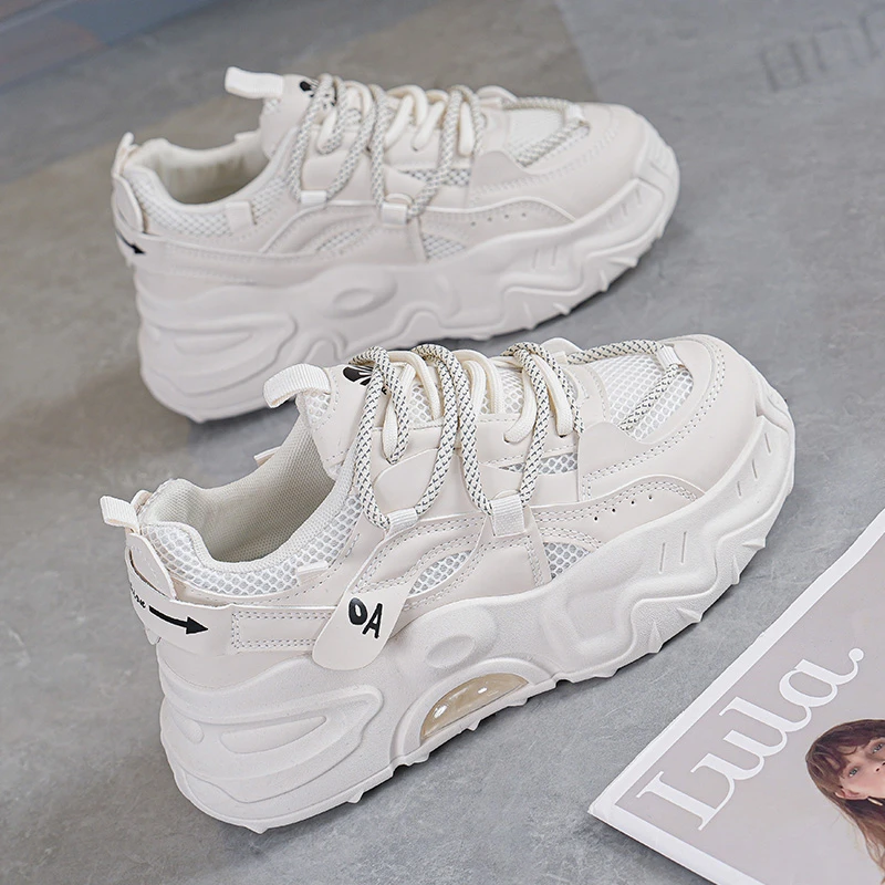 如2025秋季新款女鞋学生运动鞋跑步厚底鞋FB6601