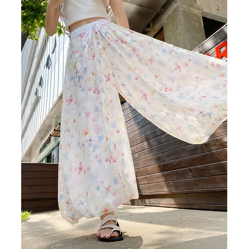 彩色甜美花苞裙裤女夏薄款2025新款碎花小个子高腰显瘦垂感阔腿裤