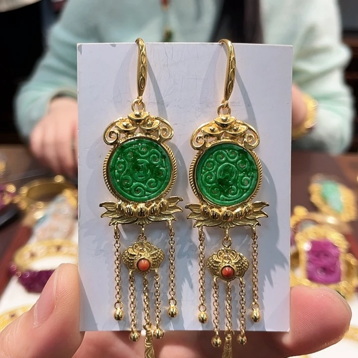 锦纶非金属满绿耳坠