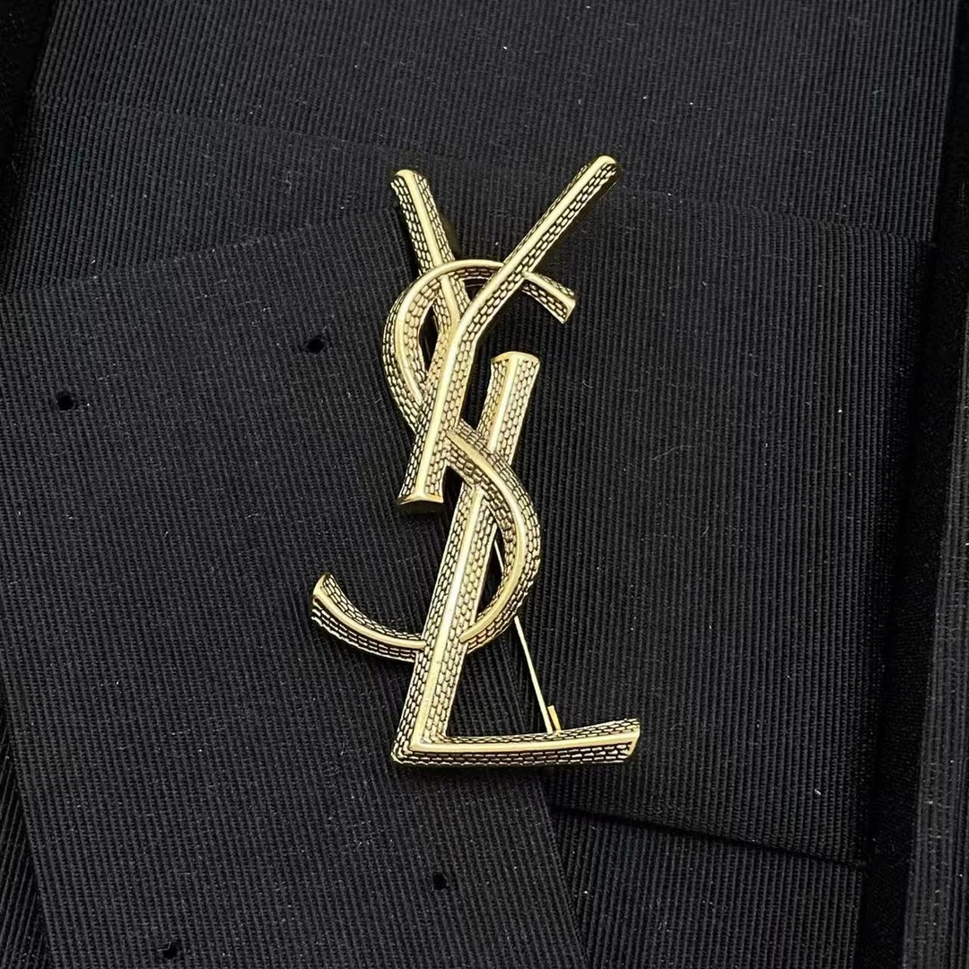 【A911】YSL圣罗兰圣罗兰新款胸针古风气美容工具