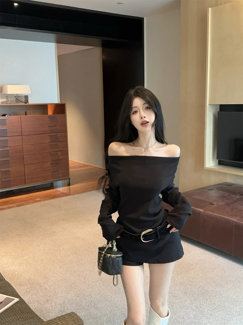 法式休闲风纯欲风甜辣炸街露肩长袖T腰带上衣短裤套装女2025年秋