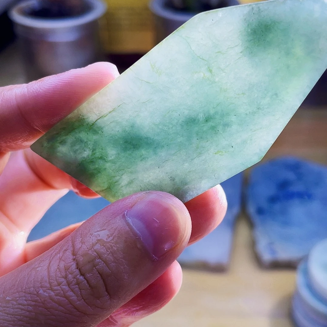 颈饰未镶嵌翡翠毛料22