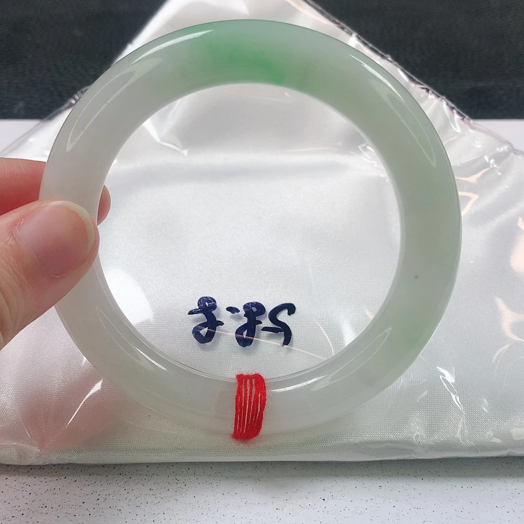 未镶嵌手镯（圆镯）翡翠303