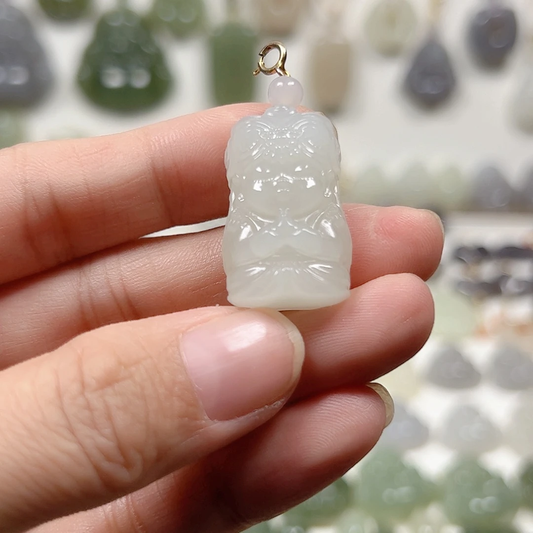 颈饰未镶嵌和田玉