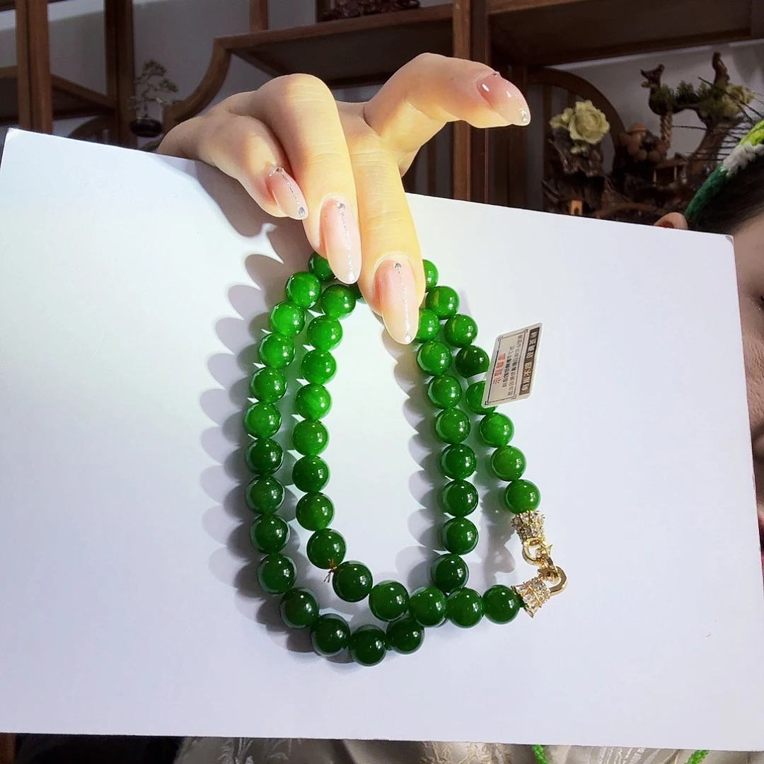 颈饰未镶嵌和田玉（碧玉）心****阳