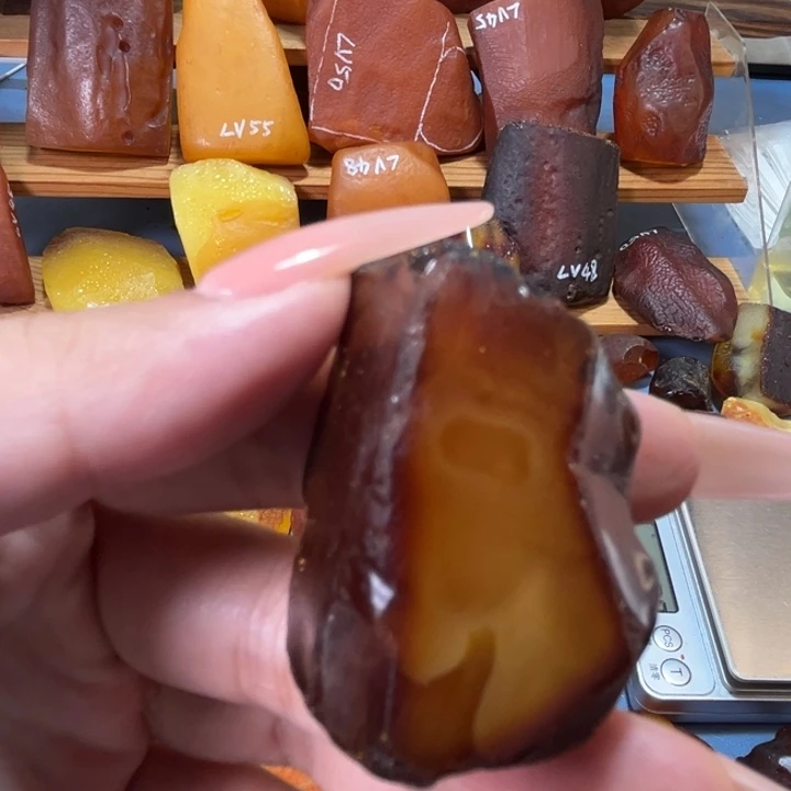 定制琥珀波罗的海琥珀