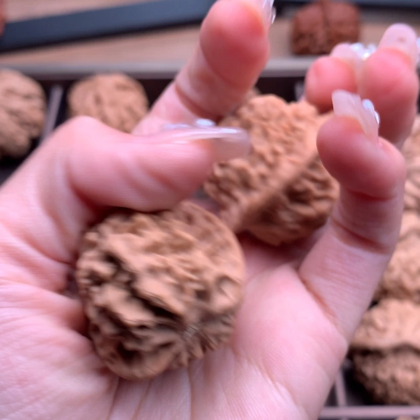 【闪购商品】文玩核桃把件无**葚秦岭野生