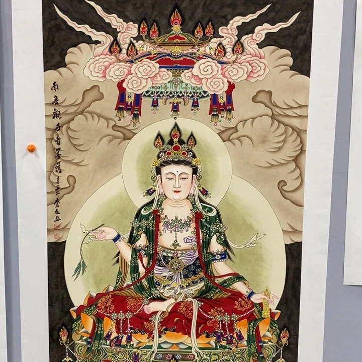 手绘作品等多种形式进行