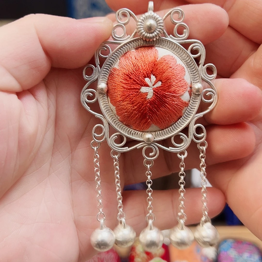 黄铜925银布艺手工刺绣