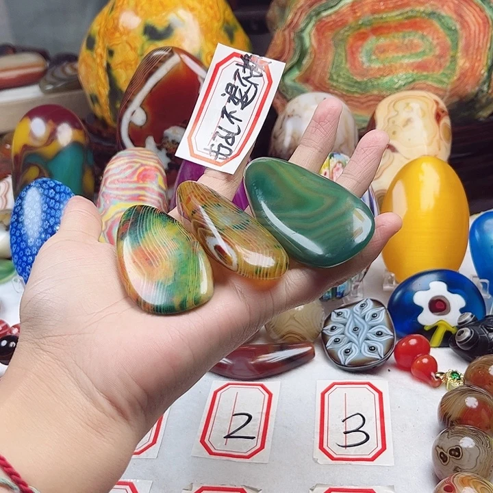 玛瑙/玉髓未镶嵌珠宝奇石