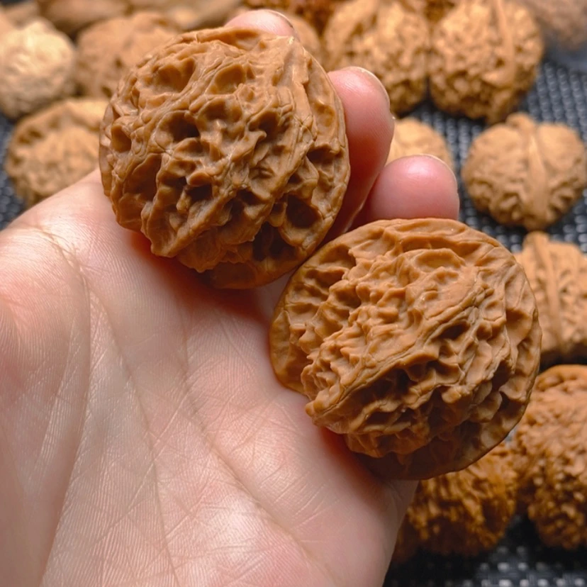 【闪购商品】文玩核桃吊坠二*一核桃