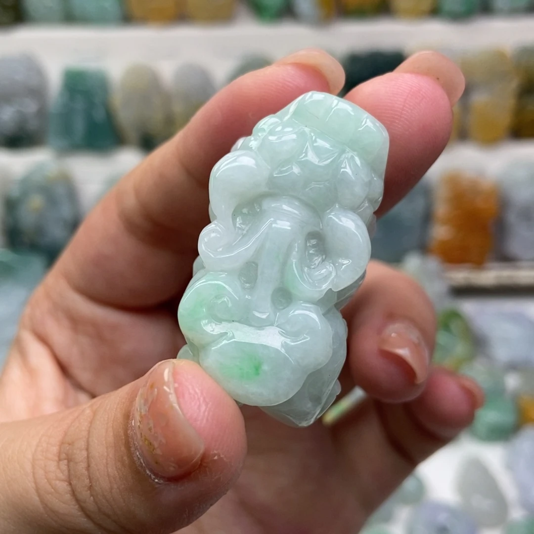 吊坠(赠链)未镶嵌翡翠