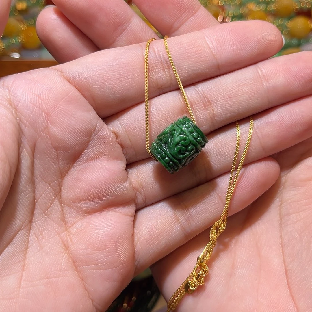 翡翠未镶嵌颈饰翡翠
