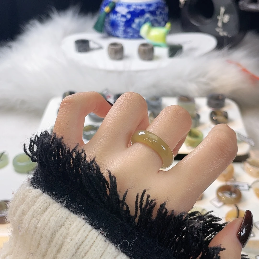 和田玉未镶嵌戒指 c68一口糖细条17.6