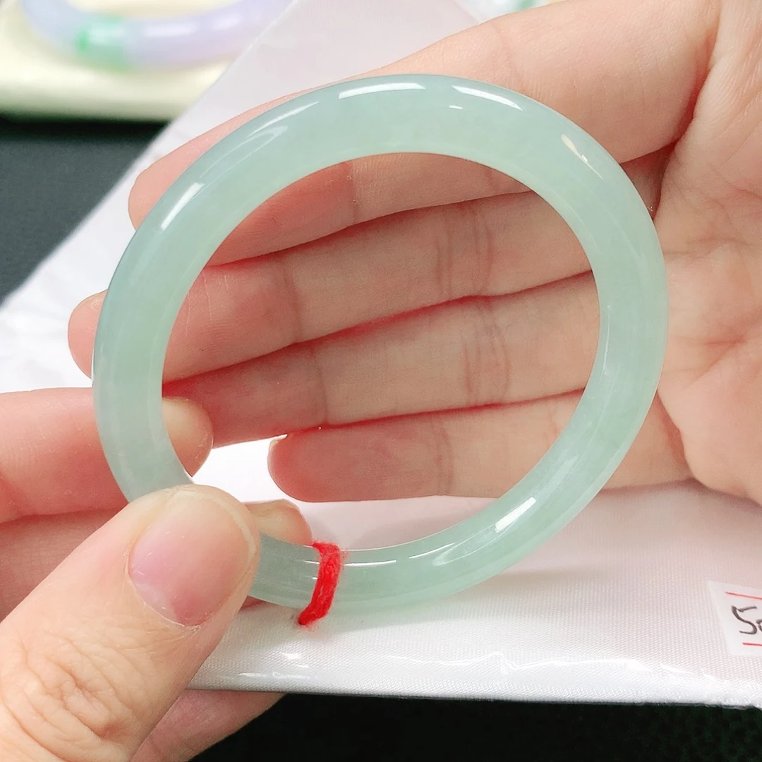 未镶嵌手镯翡翠贵妃50圆