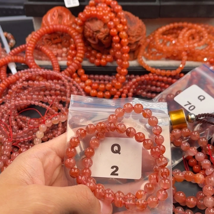 南红玛瑙未镶嵌多样性发货默认微瑕称重7mm