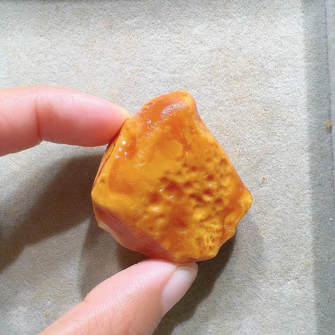 定制琥珀未镶嵌여****우定制