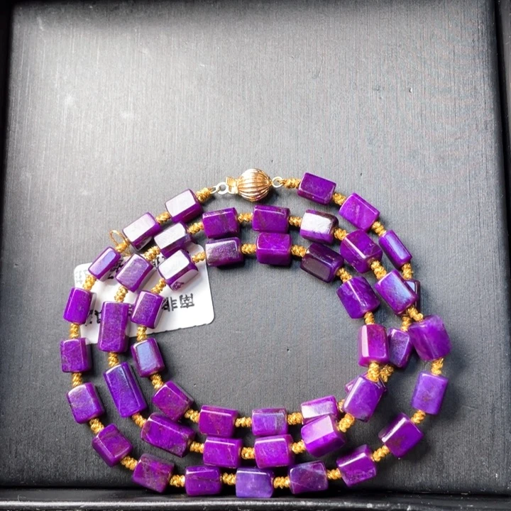 未镶嵌苏纪石（舒俱来）颈饰