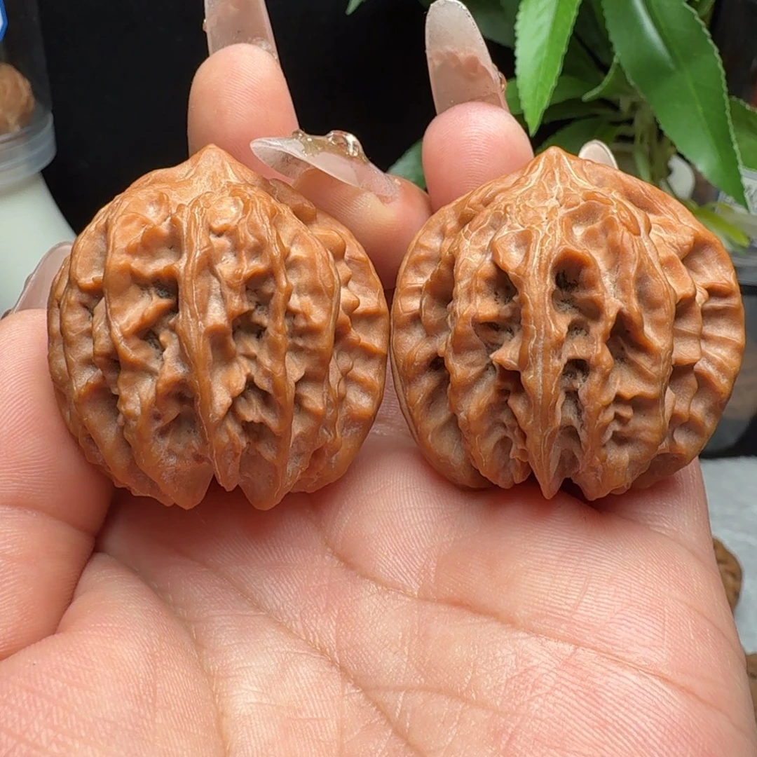 文玩核桃把件41.6克 曹大龙39