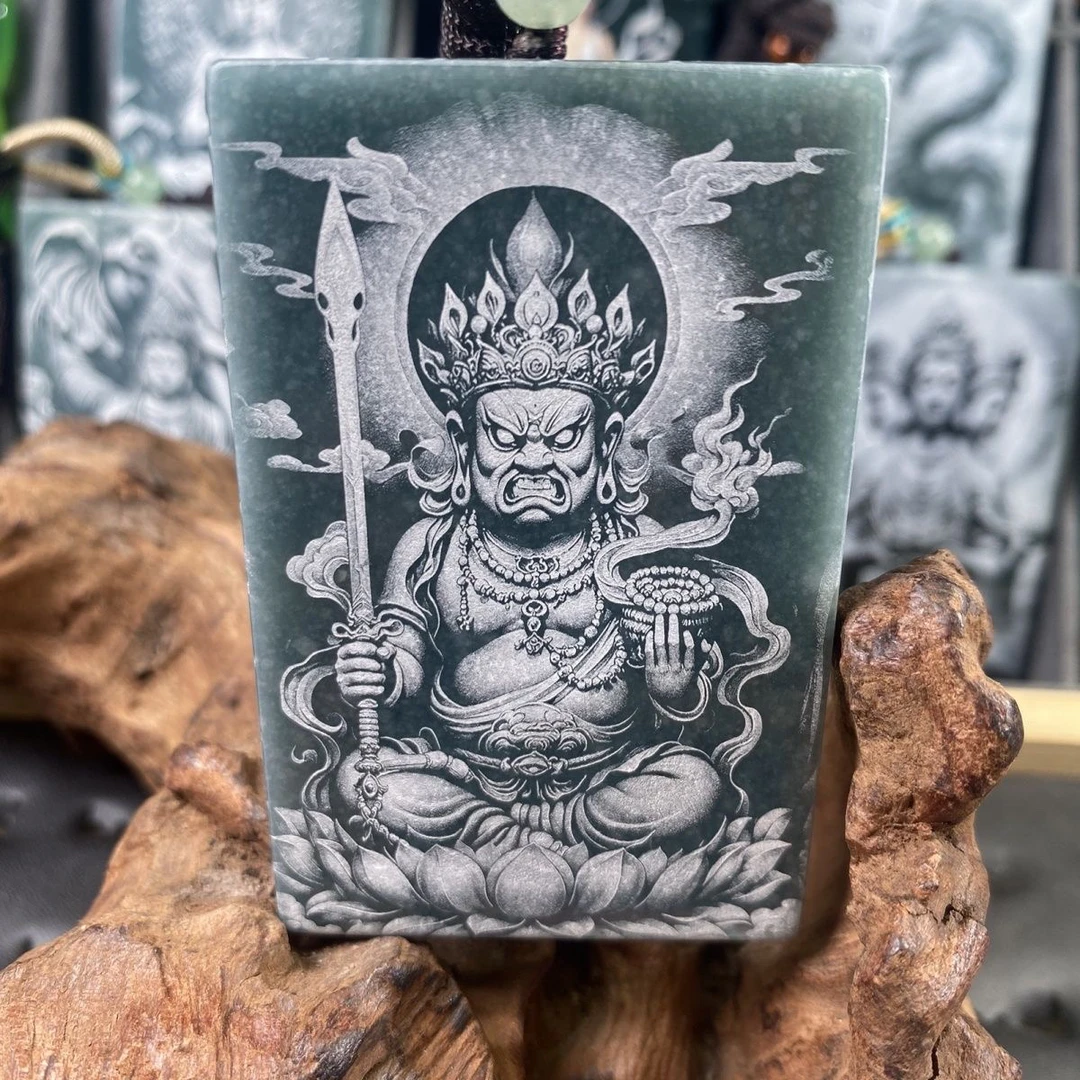 新款天然翡翠玉石不动明王尊菩萨吊坠属鸡守护神双面影雕山水玉牌