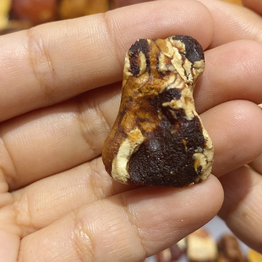 定制琥珀蜜蜡原石