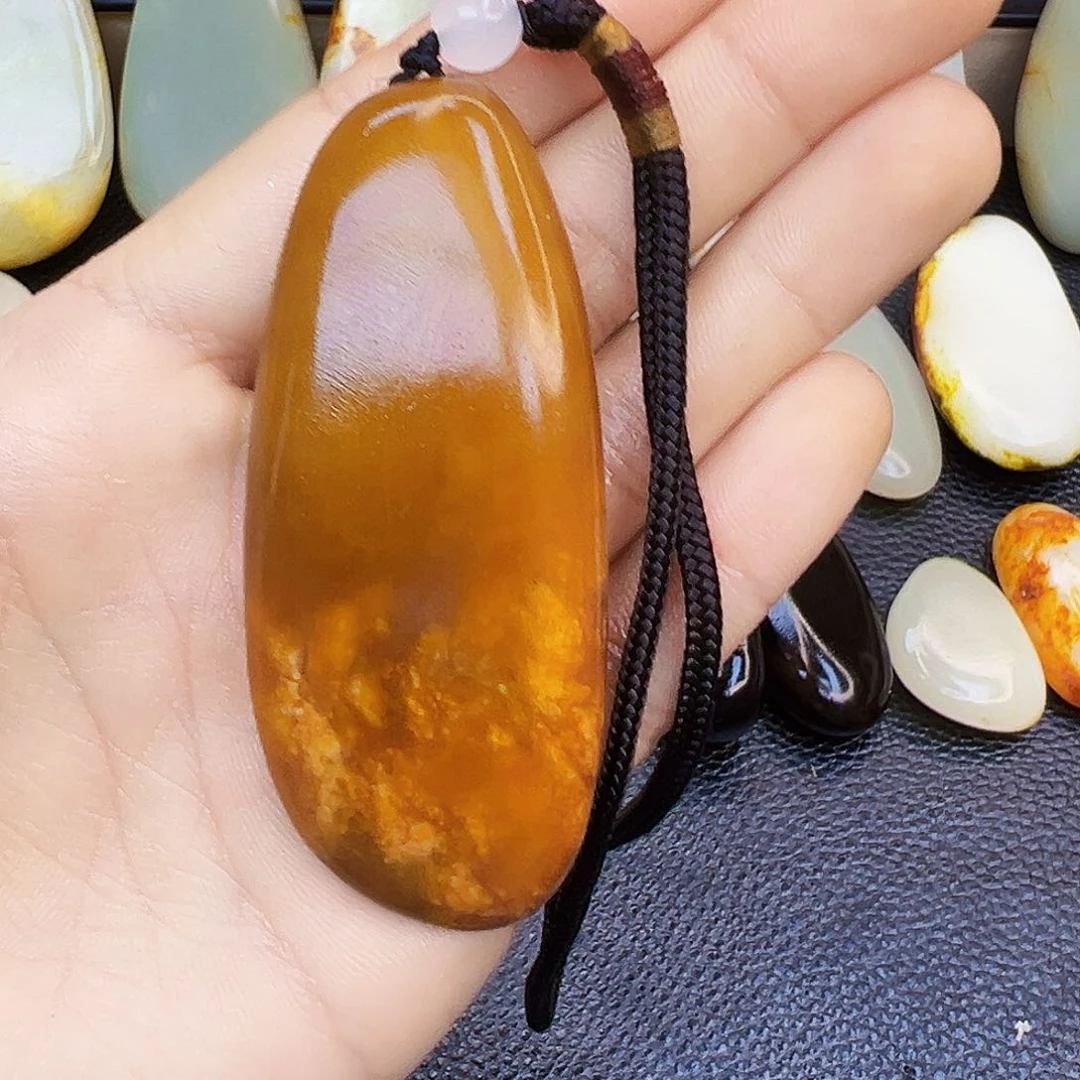 和田玉未镶嵌挂件