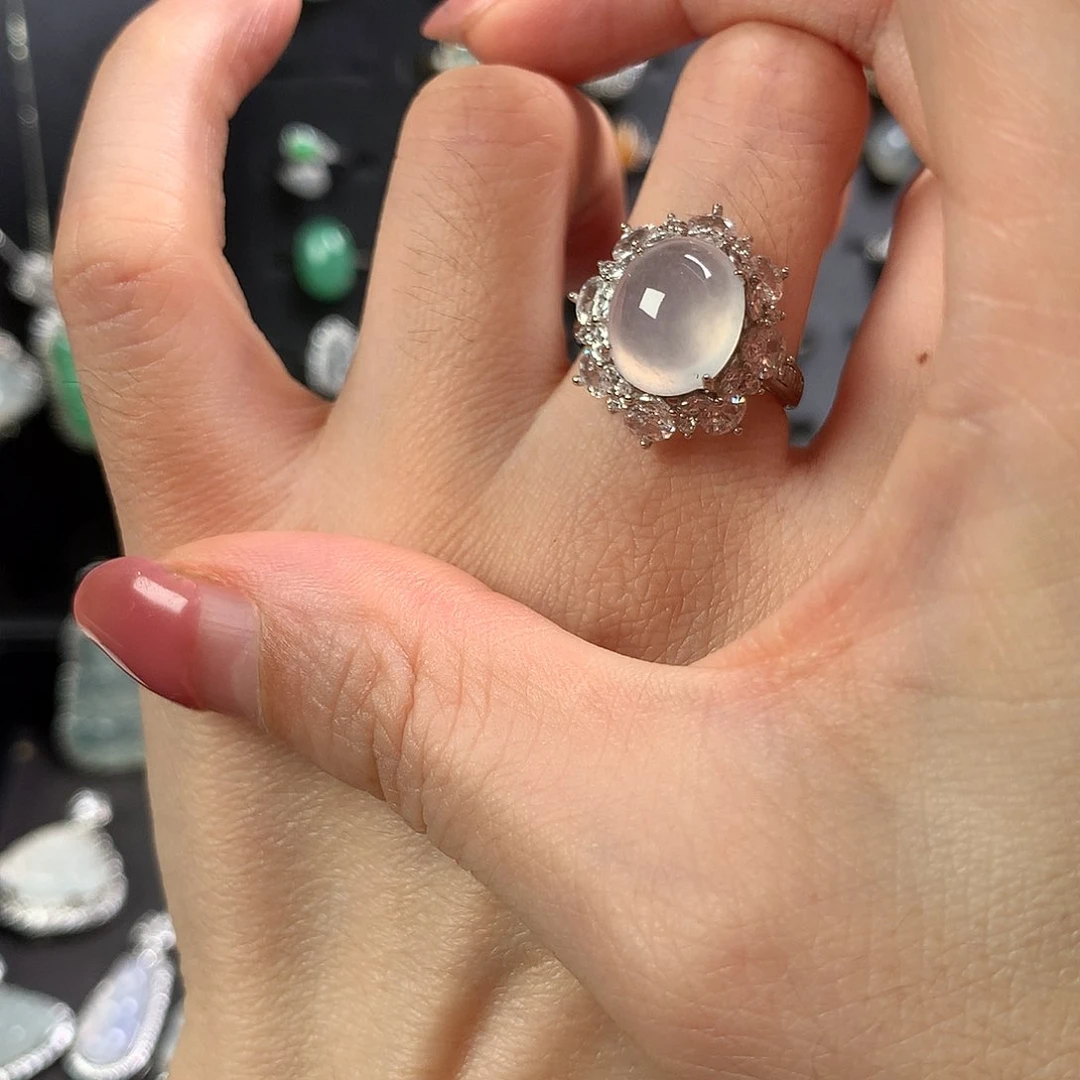 翡翠银S925镶嵌颈饰加**辣1111111