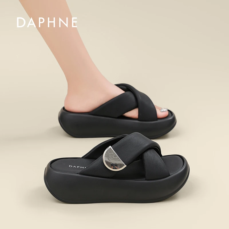 达芙妮官方正品厚底凉鞋女2025新款夏季配裙子凉拖鞋外穿一字拖S